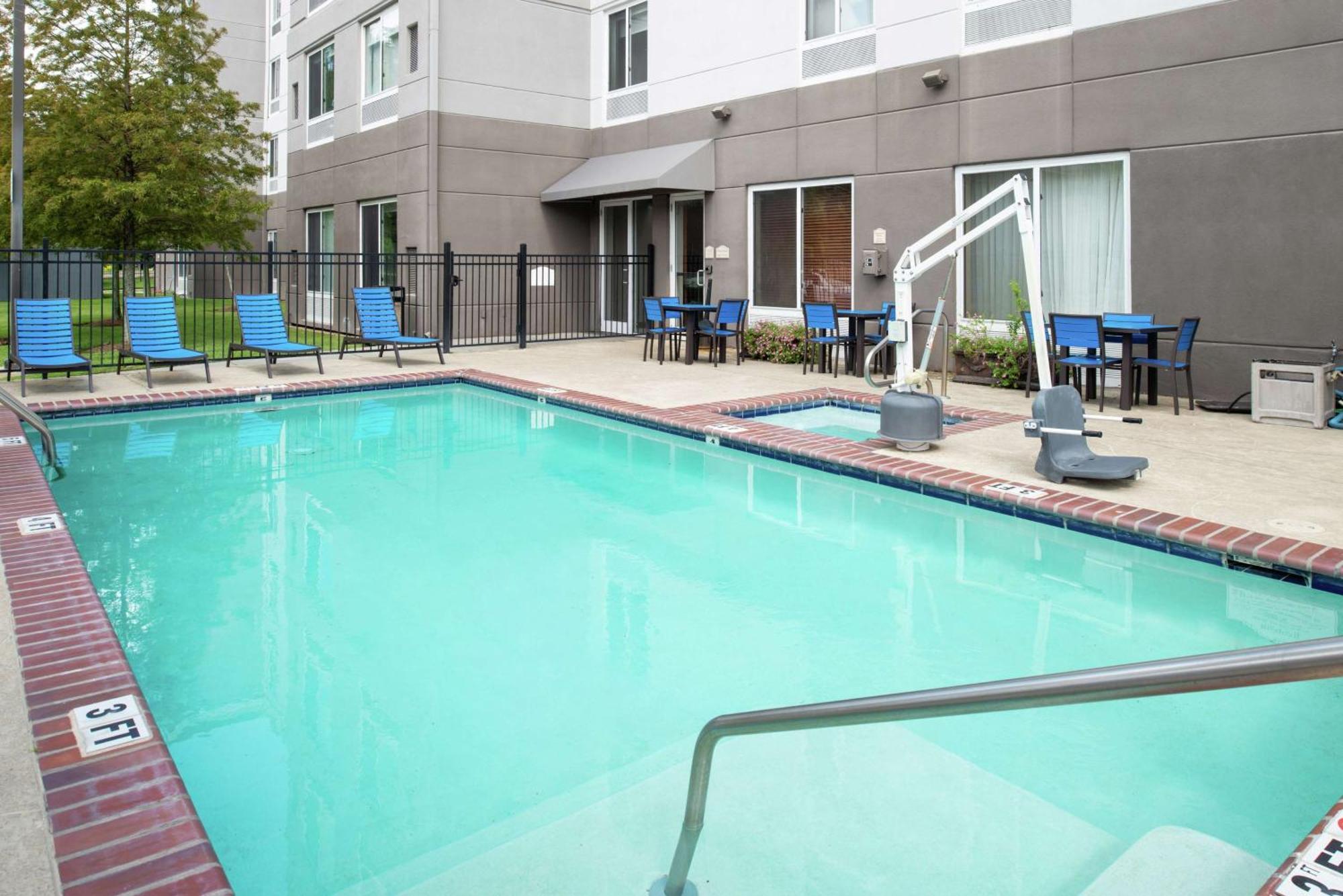 Hilton Garden Inn Baton Rouge Airport Εξωτερικό φωτογραφία