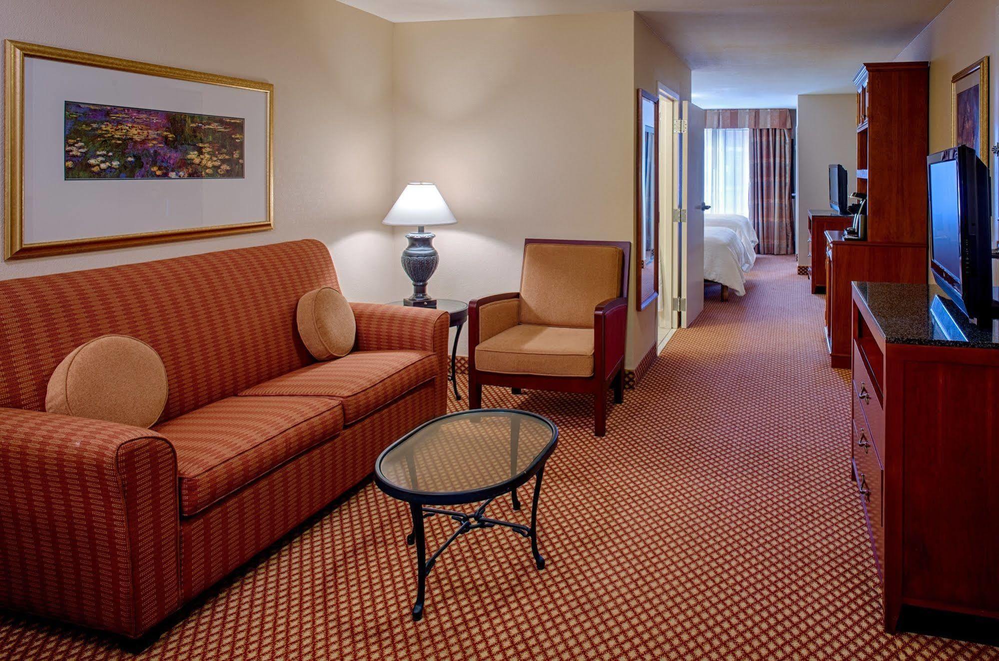 Hilton Garden Inn Baton Rouge Airport Εξωτερικό φωτογραφία